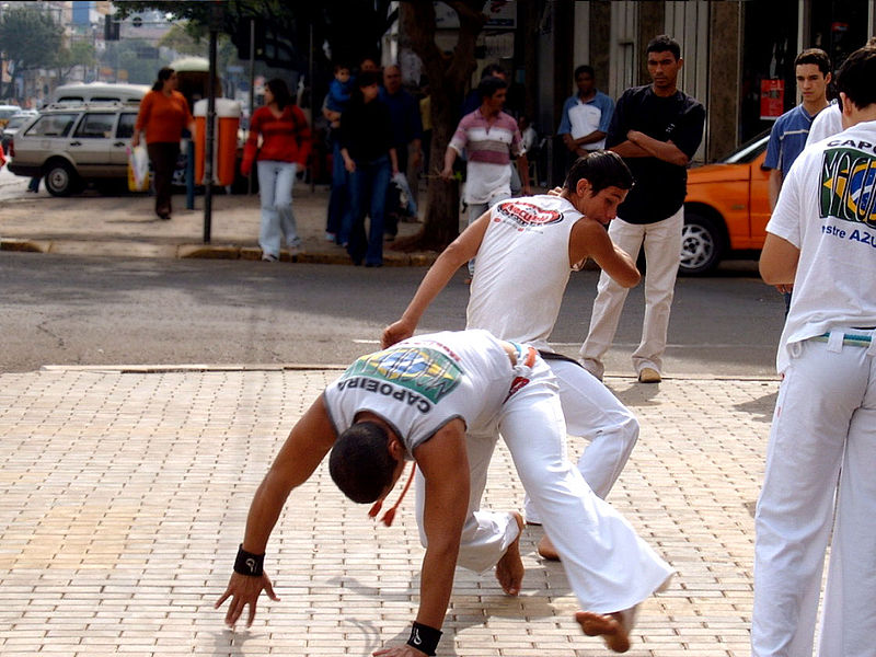 800px-Capoeira_Dance
